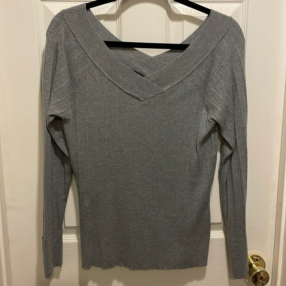 WHBM V-neck ribbed knit sweater NWOT